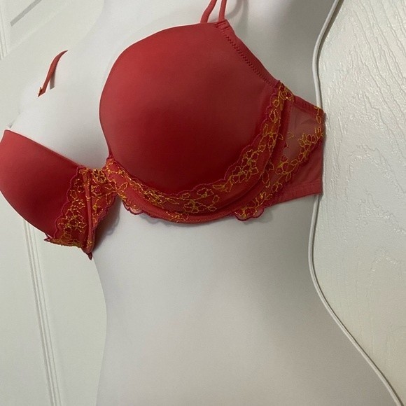 Victoria’s Secret Angels Ipex bra 34D - Picture 1 of 4
